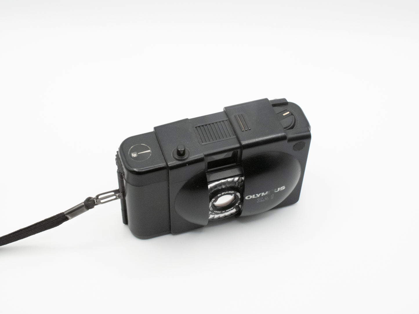 Olympus XA-1