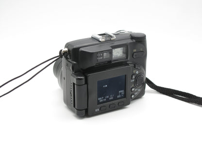 Nikon Coolpix 5000