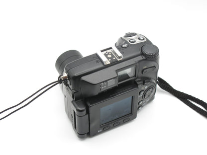 Nikon Coolpix 5000